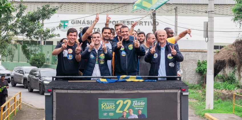 Sandro Ritton participa de carreata de Douglas Ruas em Resende